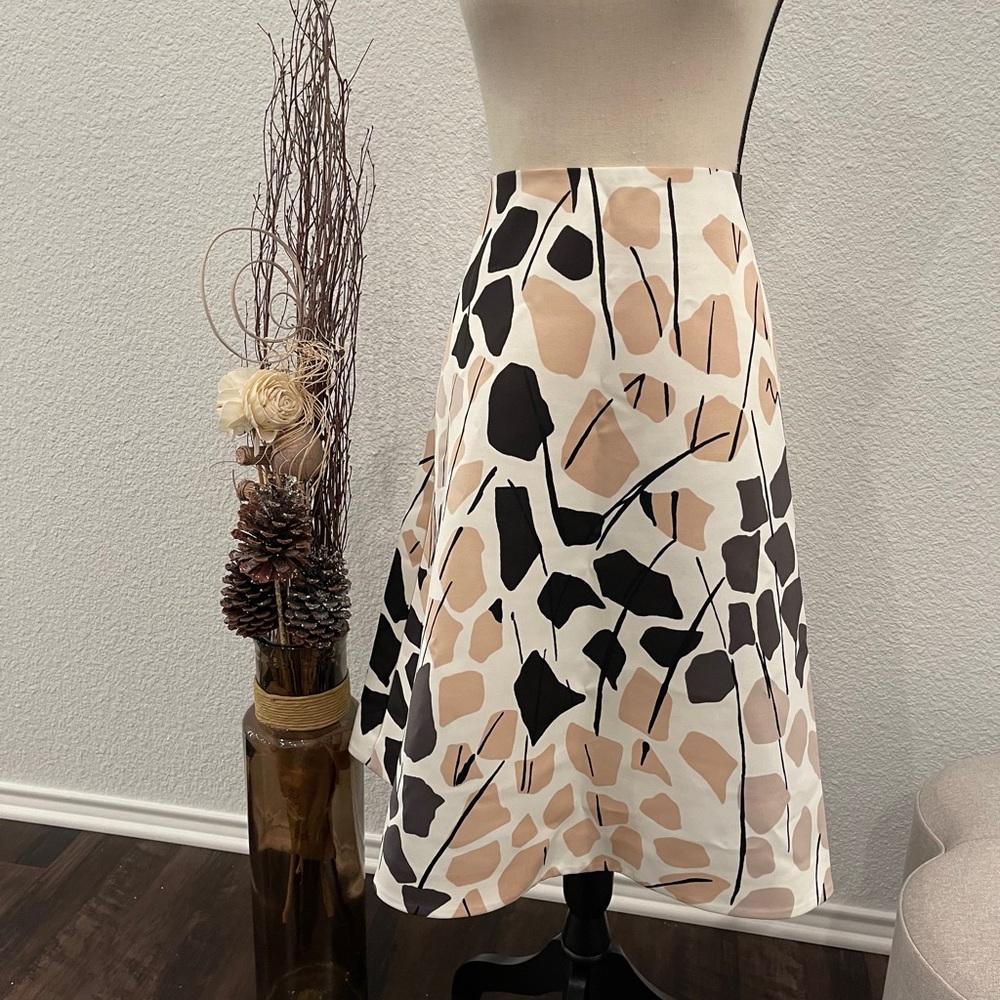 women skirt